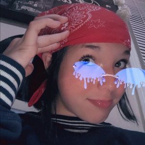 Meet your Posher, Mackenzie